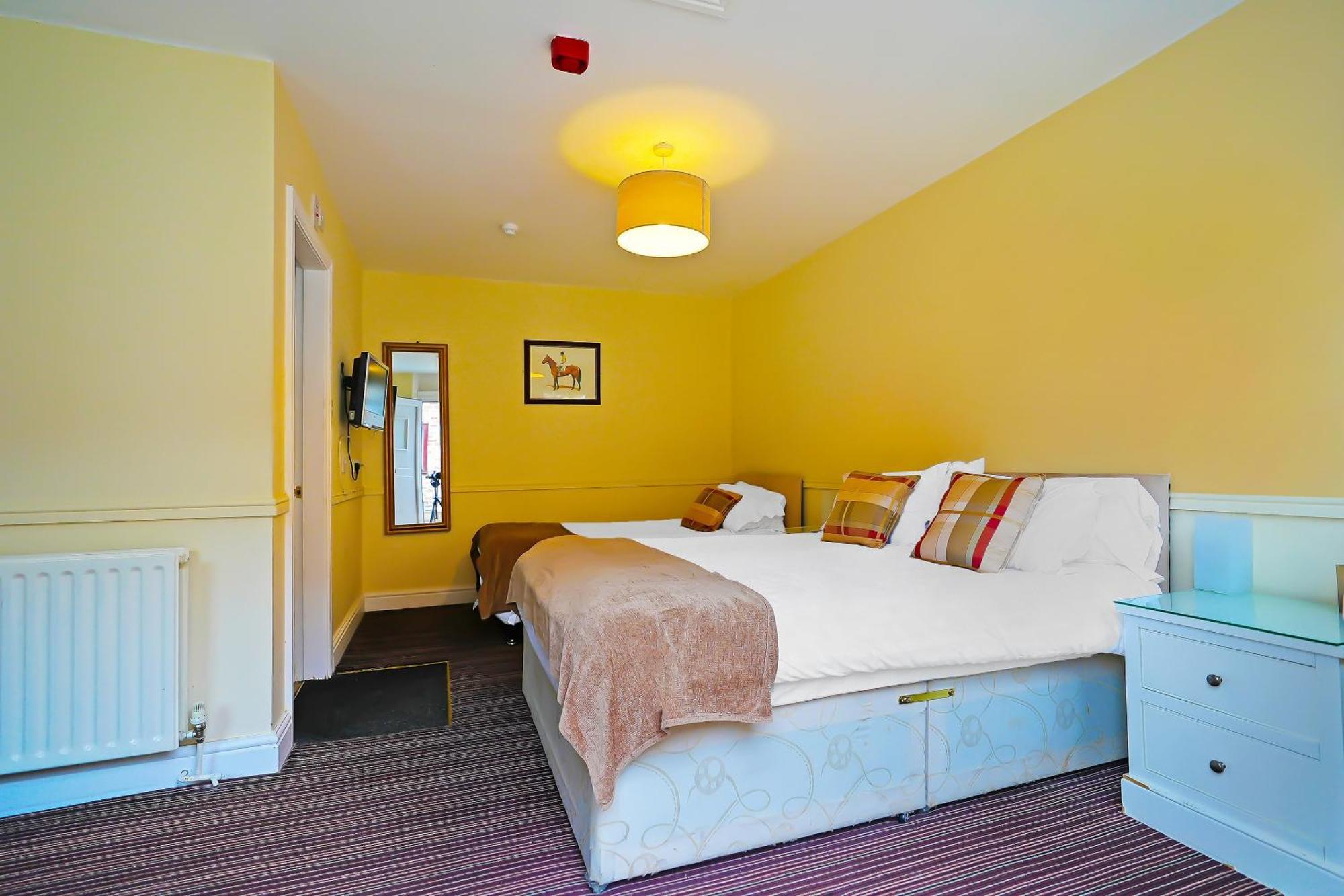 Oyo The White Horse, Ripon North Yorkshire Hotel Eksteriør billede
